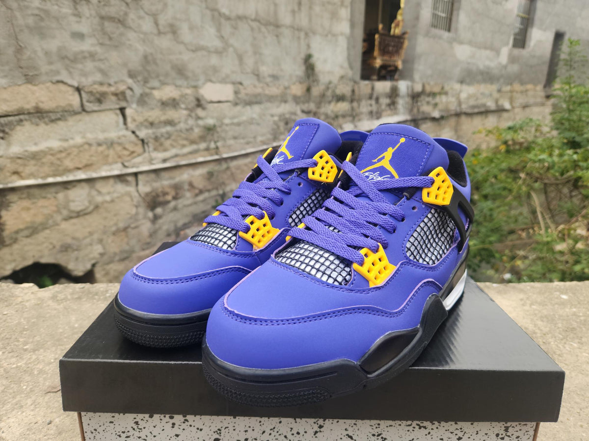 Air Jordan 4 | Fourth Dimension