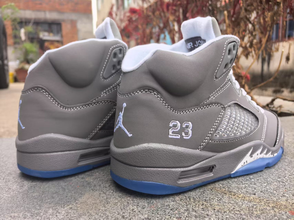 Air Jordan 5 Retro Grey | Graphite Stillness