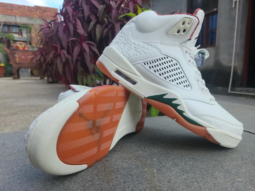 Air Jordan 5 Mexico | Roaming Chapter
