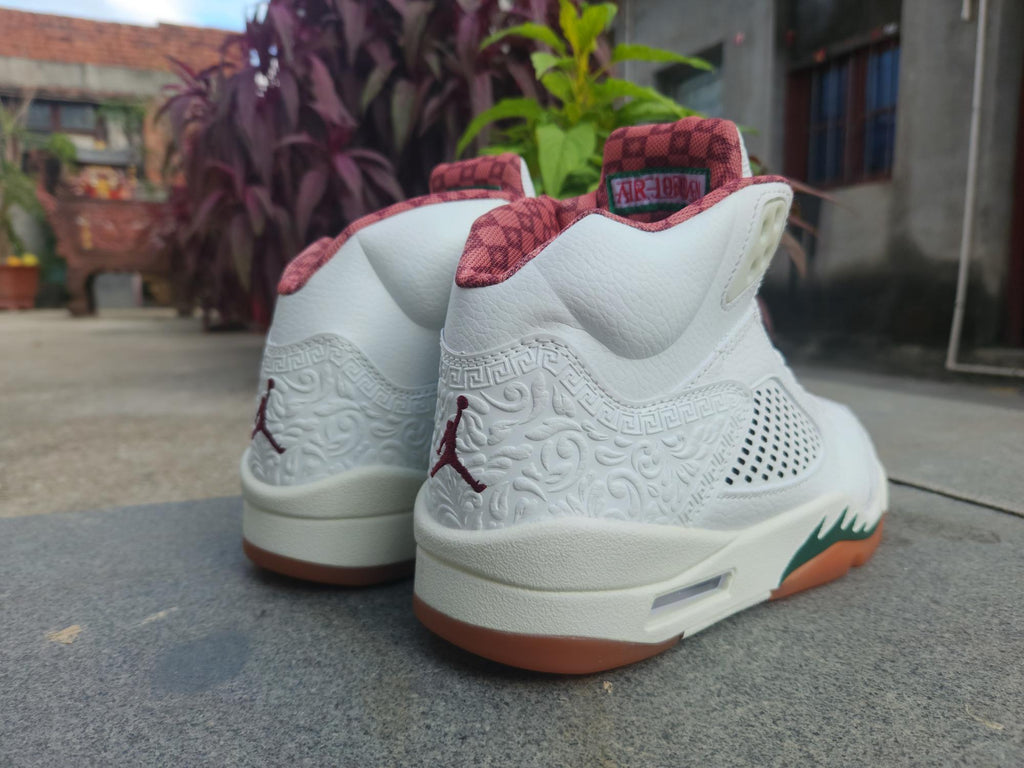 Air Jordan 5 Mexico | Roaming Chapter