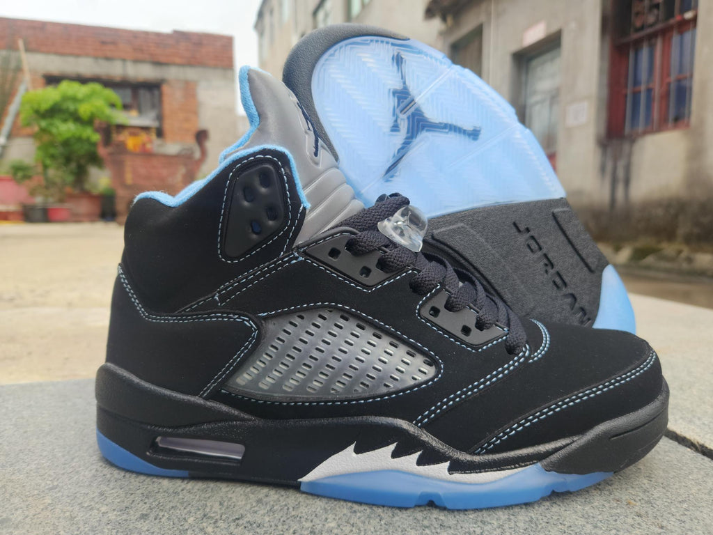 Air Jordan 5 Black/University Blue | Blue Hour Signal