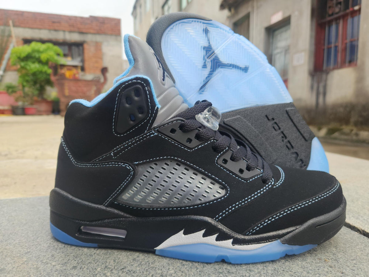 Air Jordan 5 Black/University Blue | Blue Hour Signal