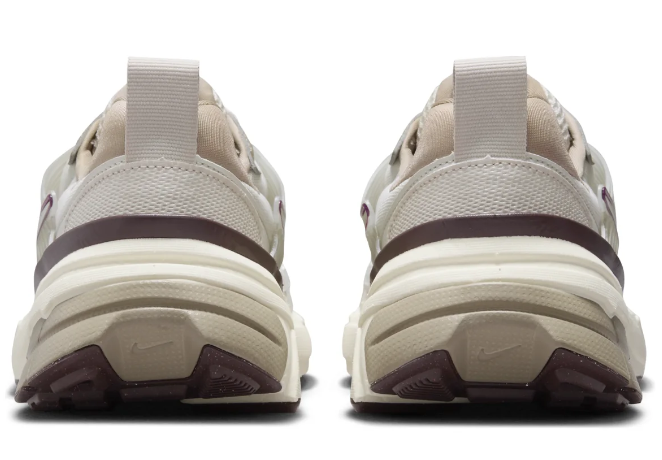 Women's Nike V2K Run | Khaki Earth / Light Bone FD0736-103