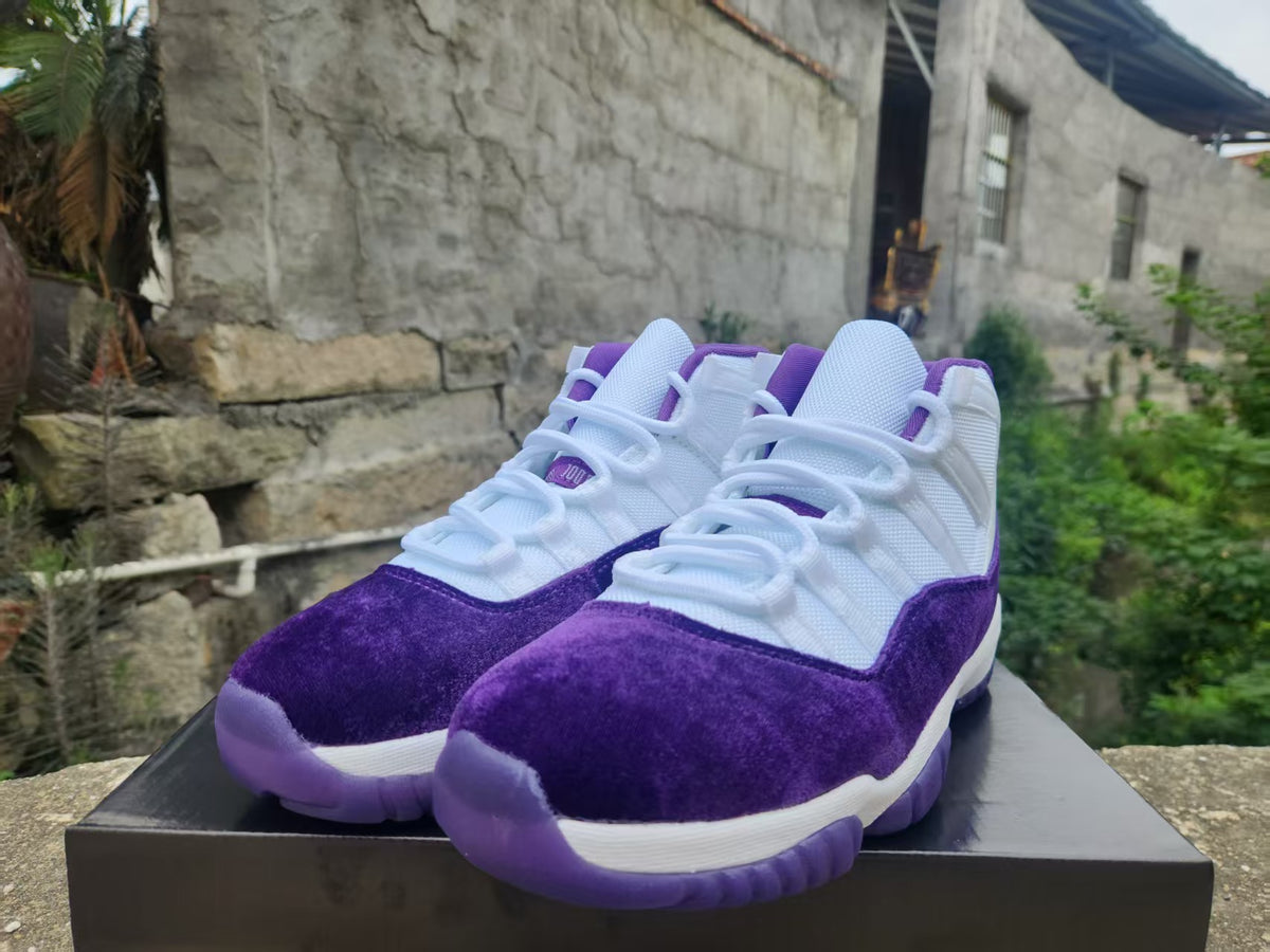 Air Jordan 11 White/Velvet Purple | Violet Overture
