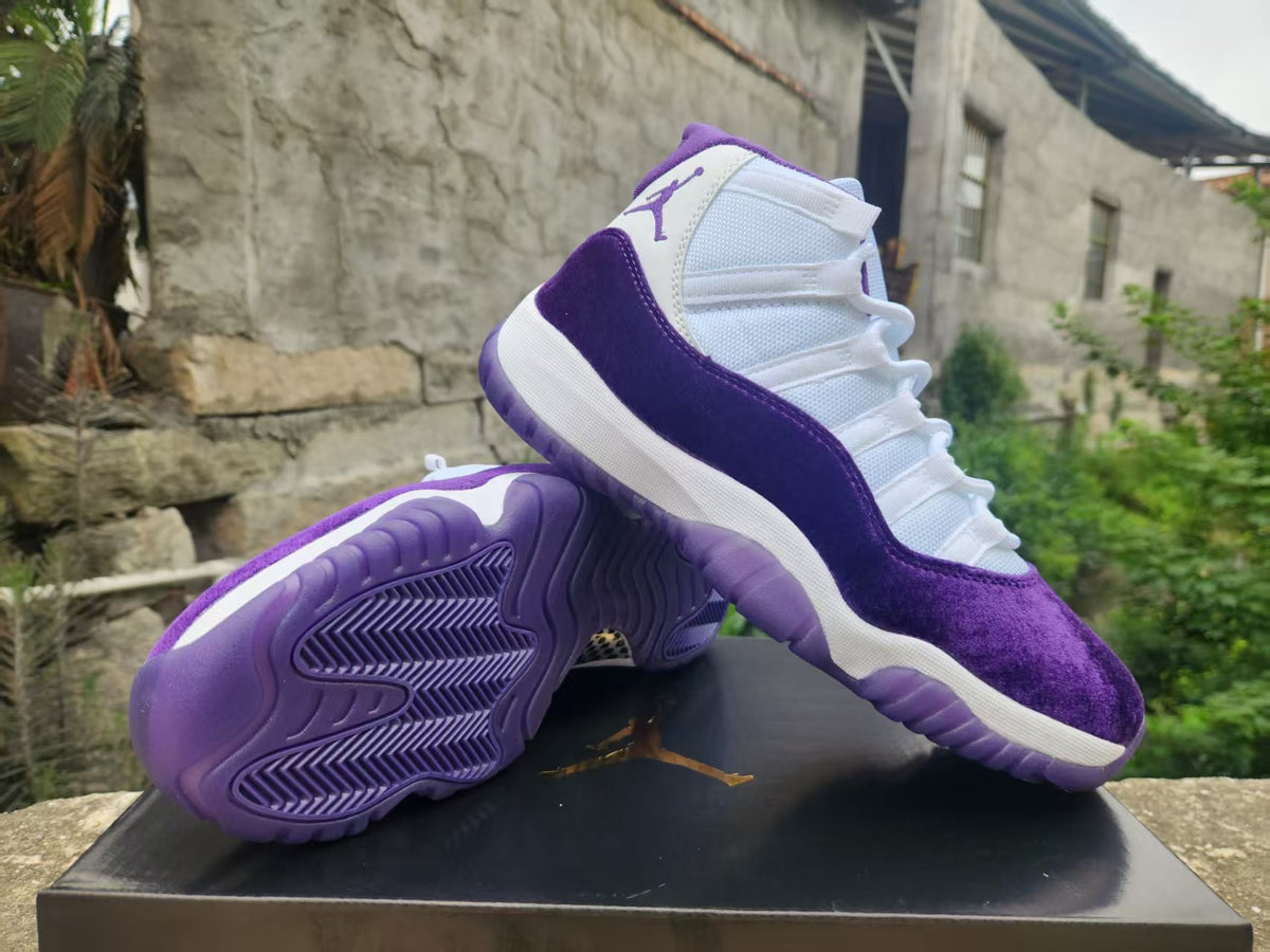 Air Jordan 11 White/Velvet Purple | Violet Overture