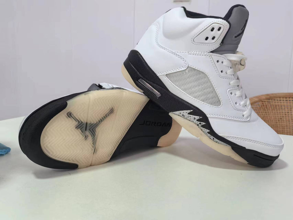 Air Jordan 5 White/Black | Contrast Cadence