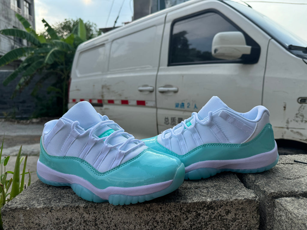 Air Jordan 11 White/Light Green | Verdant Interlude