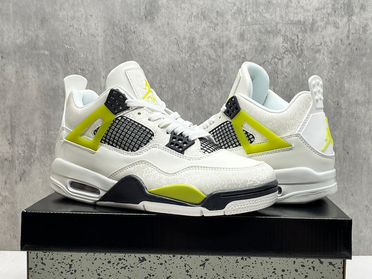 Air Jordan 4 Retro New Colorway | Chromatic Chapter