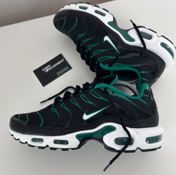 Nike Air Max Plus TN Black/Green Malachite | Mineral Current